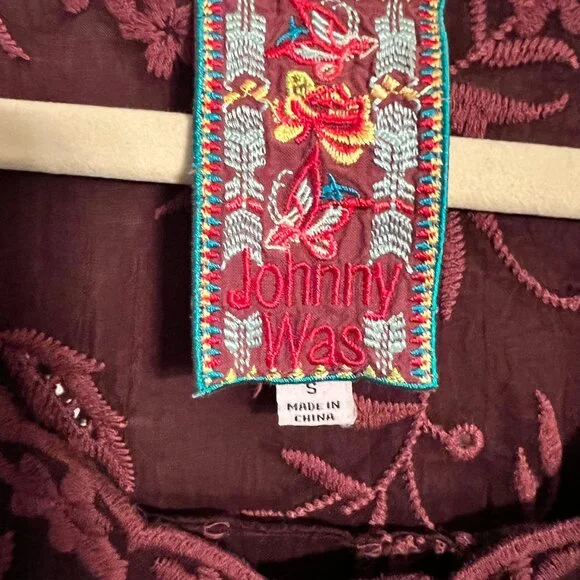 Johnny Was Burgundy Eyelet Tunic Size Small - Great Condition! - Picture 6 of 8